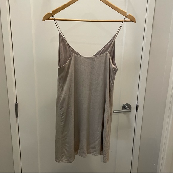 Aritzia Wilfred Free Vivienne dress - Picture 3 of 4